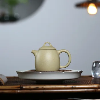 Безплатна доставка 110 мл Малък Исинский Чайник, Ръчна изработка от Зелена Глина Benshan LvNi Qinquan Zisha Чайник от Huang Donglin