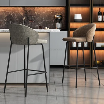 Леки Луксозни железни бар столове Модерен минималистичен домашен бар стол за кухня Скандинавските бар столове за рецепцията на Висок стол с възможност за сгъване на облегалката за почивка
