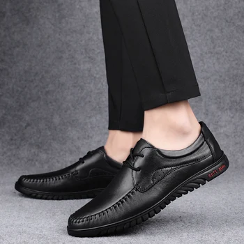 Мъжки обувки, новост 2023 година, ежедневни обувки, дишаща класически мъжки обувки без обков от естествена кожа, дишащи пешеходни маратонки, мъжки лоферы