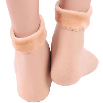 Нови модни чорапи за момичета плюс кадифе изолирана есенно-зимни снежни чорапи, ежедневни домашни топли чорапи на пода, дамски чорапи с пискюл